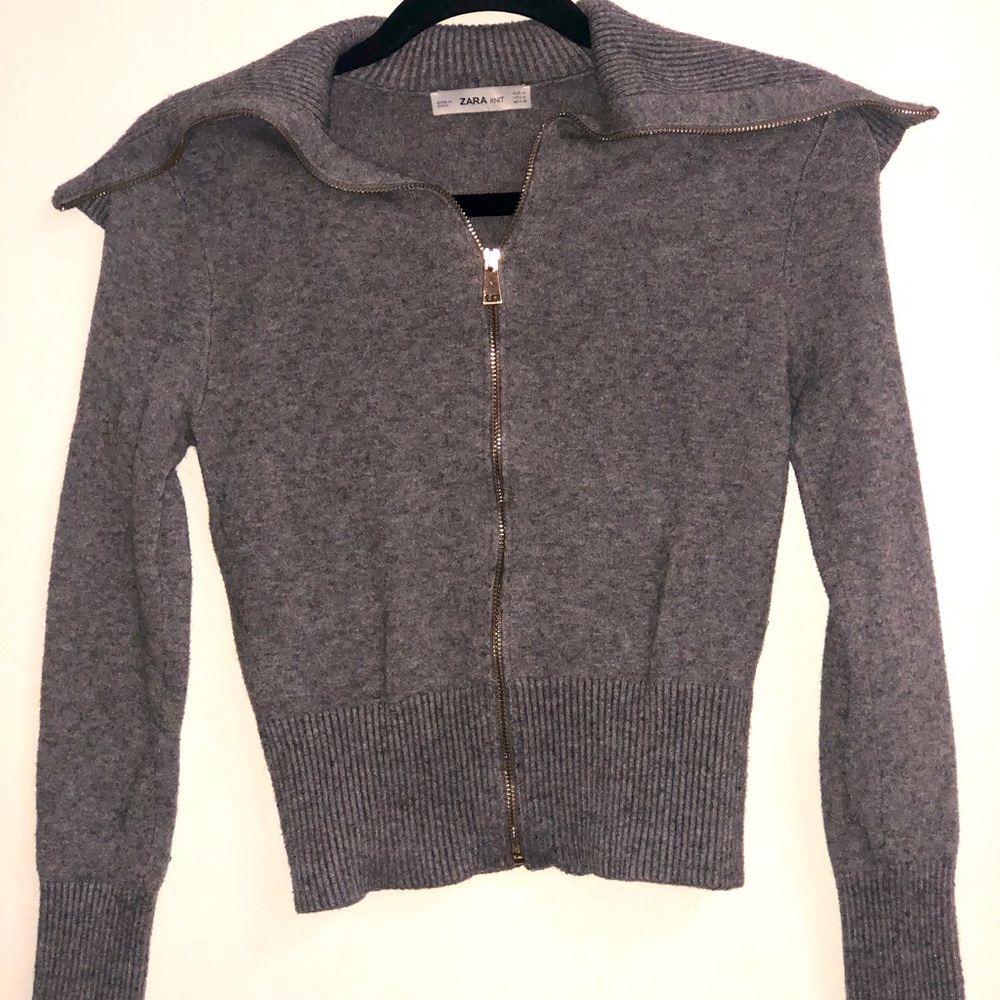 Zara zipper front grey cable knit sweater size M